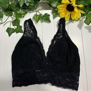 Soma Lace bralette, Size small